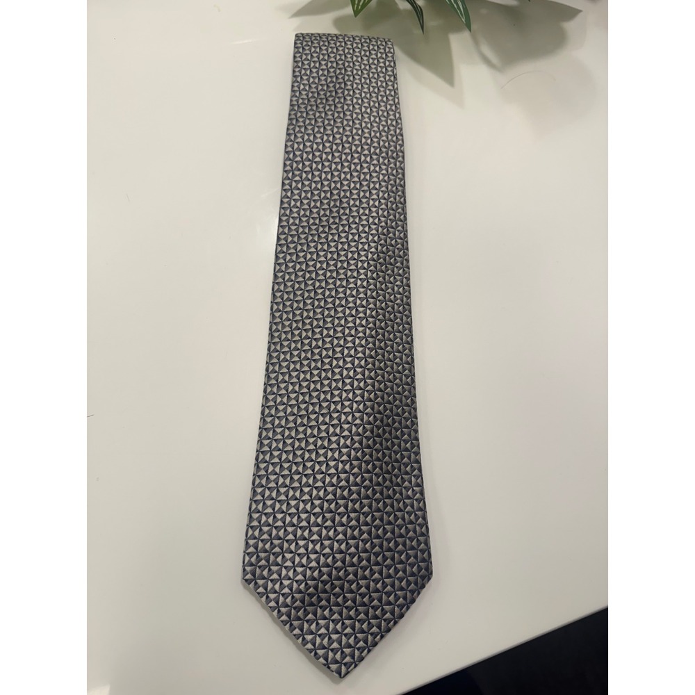 Charvet Paris Silk Tie — Silver Geometric Pinwheel Weave, Excellent Condition